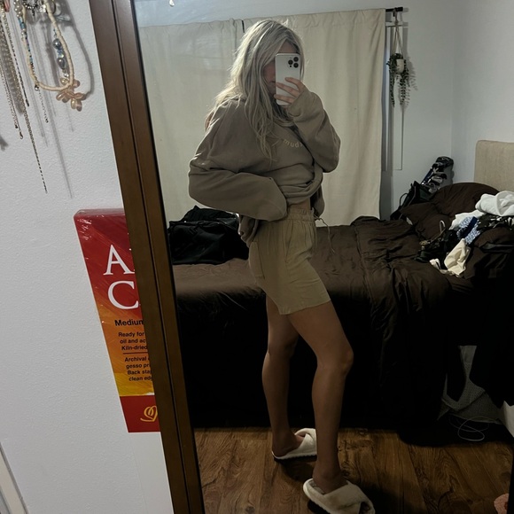 OLD NAVY shorts - Picture 5 of 12